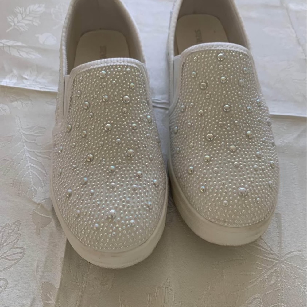 Steve Madden White Pearl-Embellished Sneakers
